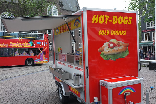 hot dog every where !