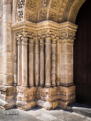 Detalle portada sur - Iglesia de San Juan Bautista - Zamora.jpg