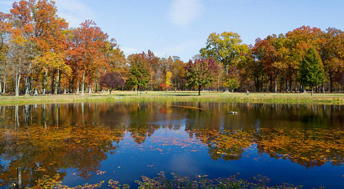 park autumn lake fall colors landscape pond colorful cranford nomahegan