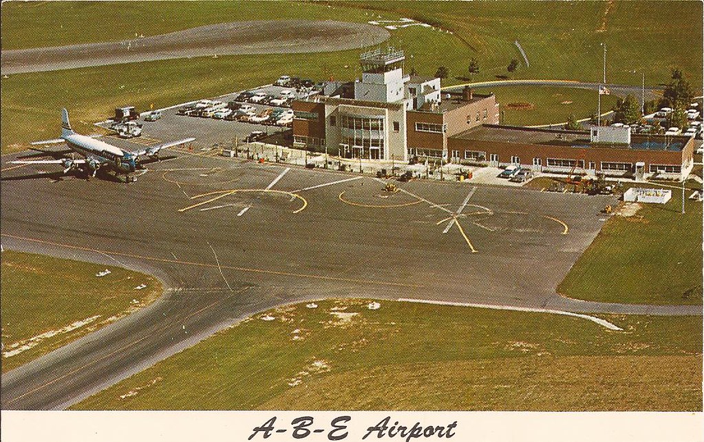 Allentown-Bethlehem-Easton Airport (ABE) postcard - circa early 1960's