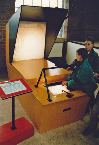 Projector Ripple Tank Ripple tank | A modified overhead projector shows ripples on… | Flickr