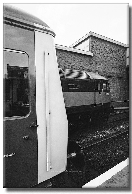 Bury - East Lancashire Railway : Class 122 Pressed Steel 