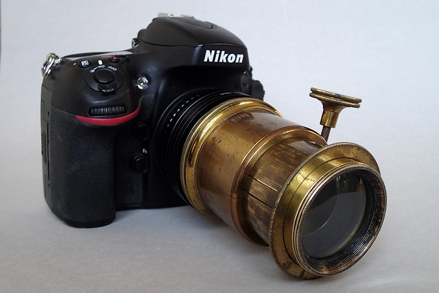 5-inch brass projection lens in focussing mount on Nikon D800 nº 2