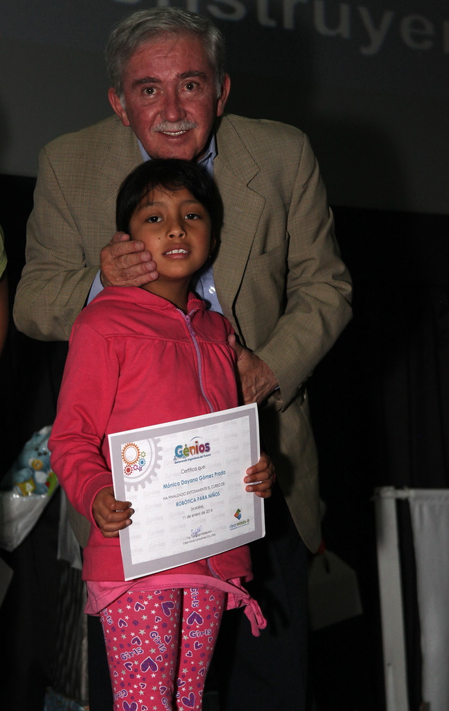 Cdc Roldos CDC JAIME ROLDOS | EY 110114.- Programa Niños Genios CDC Jai… | Flickr