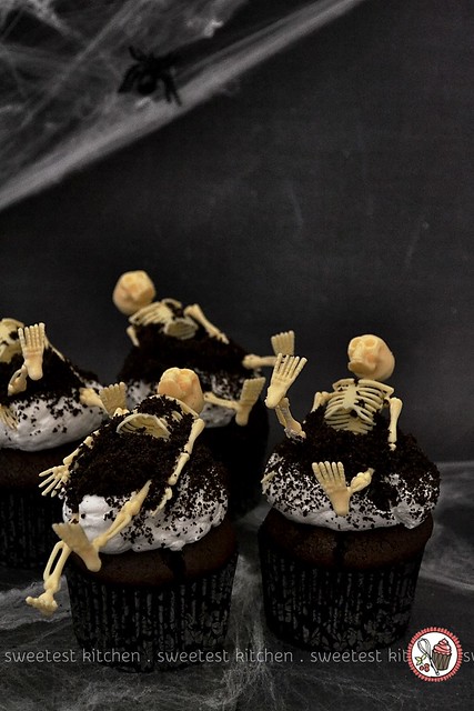 Halloween Chocolate Cupcakes with Marshmallow Frosting and Oreo Soil