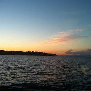 sunset on the gabriola ferry.