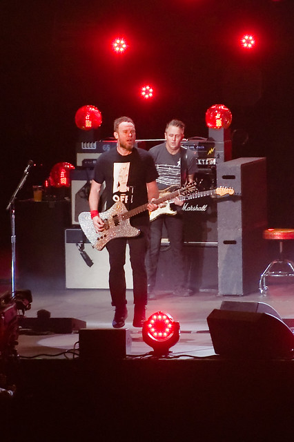 Pearl Jam Lighting Bolt Concert _D7C35254