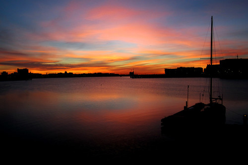 sky color boston night marina sunrise boats harbor cloudy massachusetts charlestown ipiccy