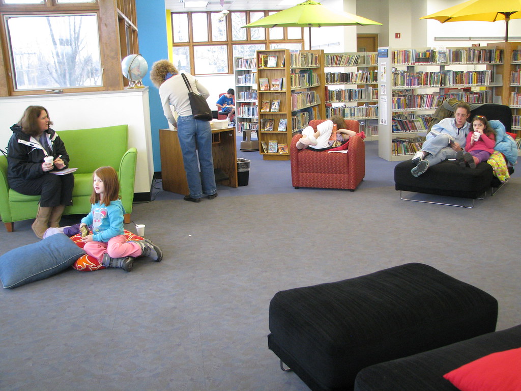 Lounge | Around the Library | Westmont Public Library | Flickr