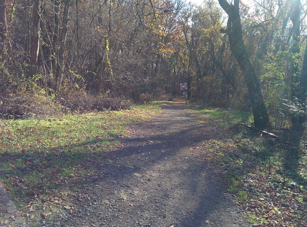 White / Green Dot Trail