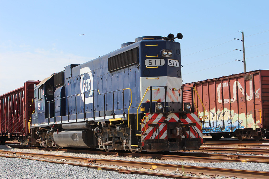 FEC 511 Hialeah, FL | This rare GP38-2 was hooked up to mani… | Flickr