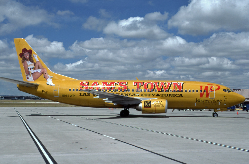 Details about  /  Western Pacific /'Sam/'s Town/' B737-300 1:200 N955WP Plastic Airplane Model