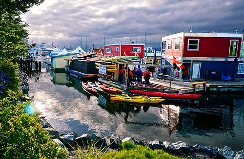 life travel light people house fish canada reflection building tourism colors walking lens relax island colorful kayak day bc view zoom cloudy britishcolumbia sony floating wideangle visit victoria tourist vancouverisland fishermanswharf alpha popular visitor f4 hdr attractions vessels whalewatching fishchips oss nex greatervancouver moorage mirrorless 1018mm nex6 sel1018
