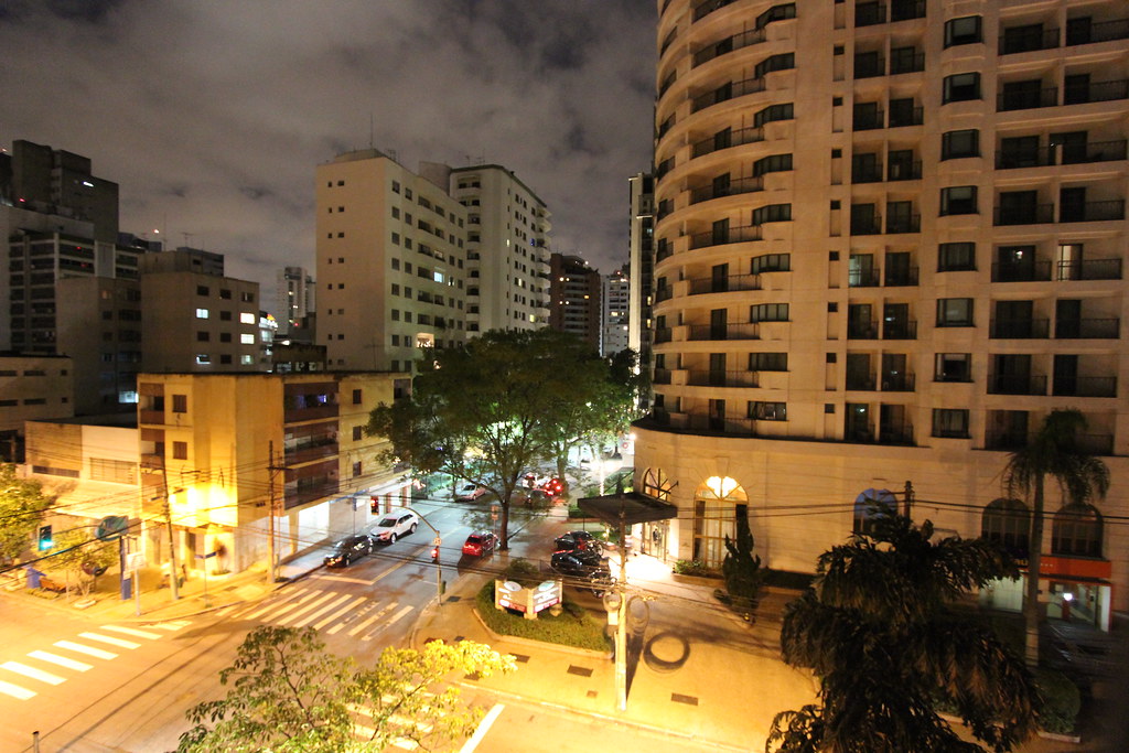 São Paulo Nightlife Holds Steady Before Election Sunday