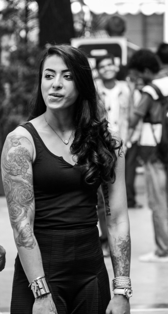 Bani J has the perfect response for a netizen who asked her if she is  'straight'. Take a bow, Queen! | Hindi Movie News - Bollywood - Times of  India
