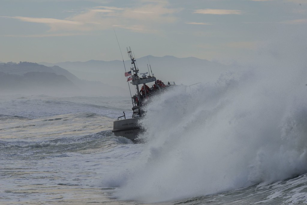 Station Golden Gate conducts surf training | Coast Guard Sta\u2026 | Flickr