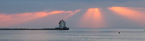 Lorain sunset by ronnie44052, April 22, 2006sunset ohio lighthouse lakeerie greatlakes lorain