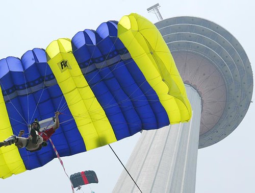 MALAYSIA-BASE JUMP-001 | by wiredlens