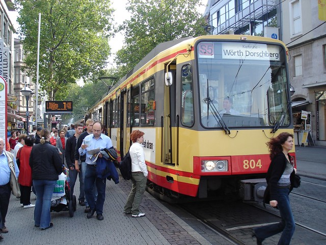 Karlsruhe Zweisystemstraßenbahn