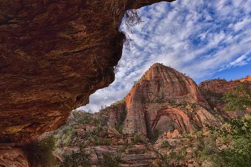 red mountains sunrise utah rocks wideangle hike soutwest zionnationalpark zioncanyon canyonoverlook navajosandstones