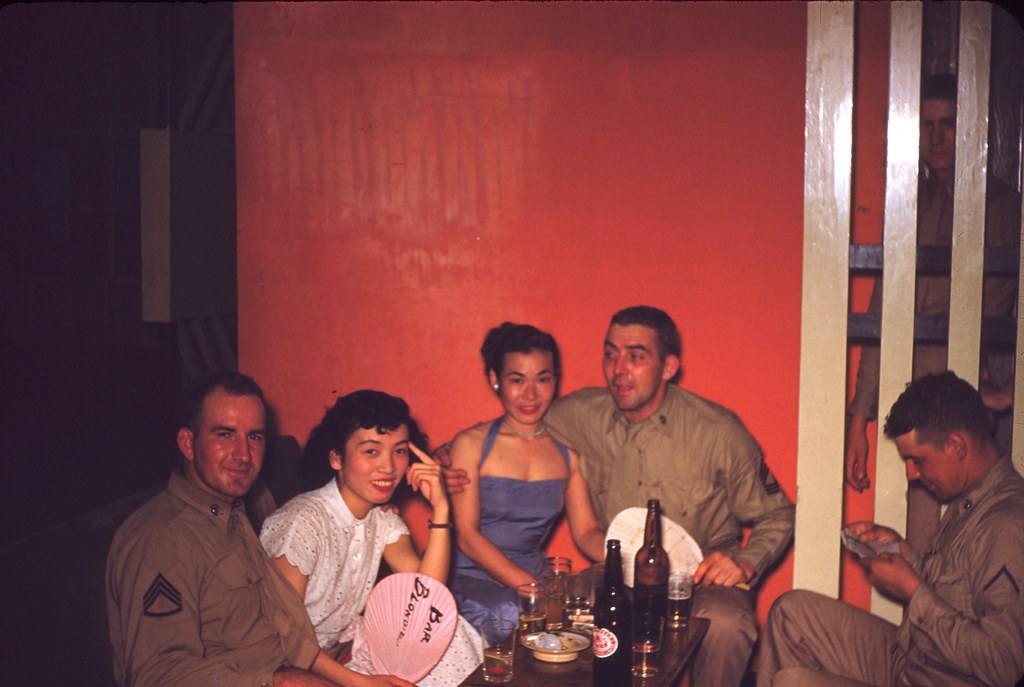 Bar Blondie, 1953