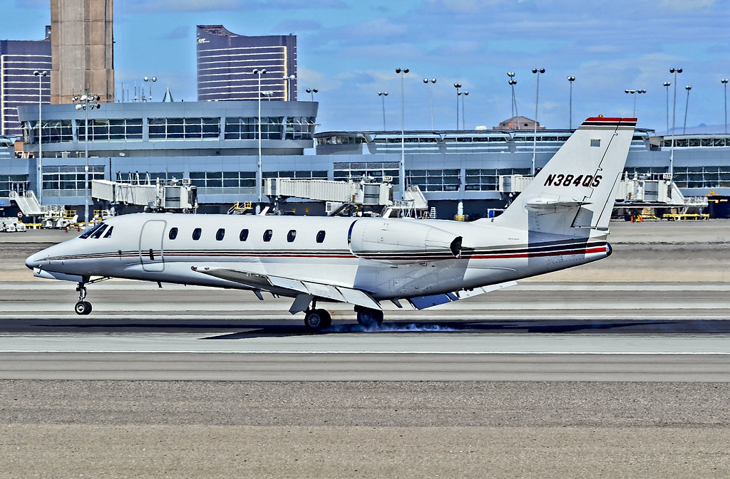 N384Q, Beech D55