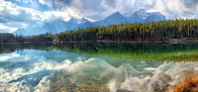 Herbert Lake, Banff National Park, Alberta, Canada - ICE(5)1052-1057