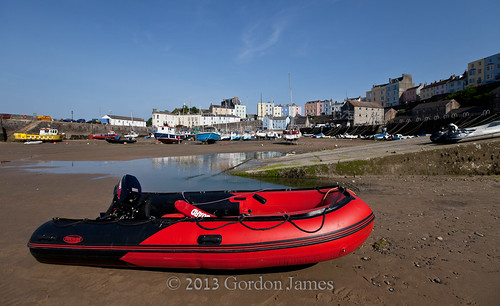 Tenby-9968-Red Inflatable