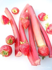strawberry rhubarb compote 2