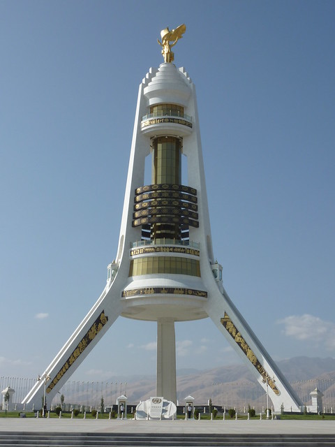 Ashgabat - Neutrality monument