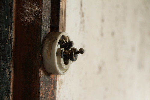 Old switch | by Taux-Maths