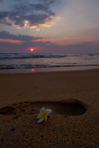 sunset beach srilanka panadura chamith siriwardena