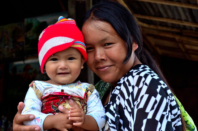 Joyful Mother and Kid @Pura Besakih, Bali