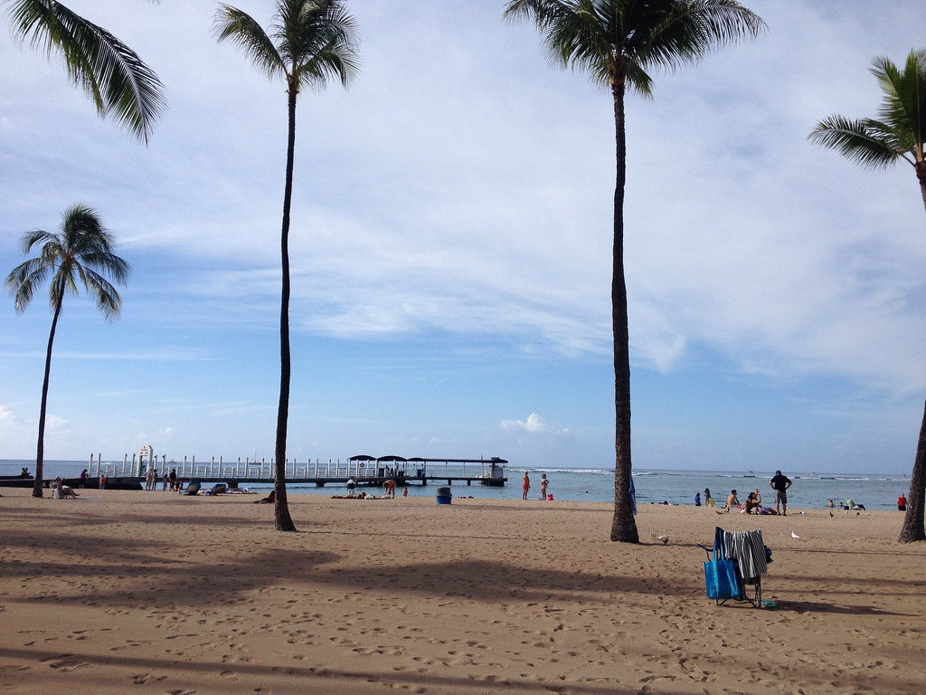 morning of waikiki beach