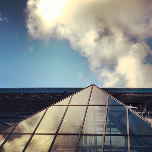instagram deutschland germany sachsen saxony leipzig hauptbahnhof mainstation architektur architecture dach roof pyramide pyramid glas glass lgnexus5