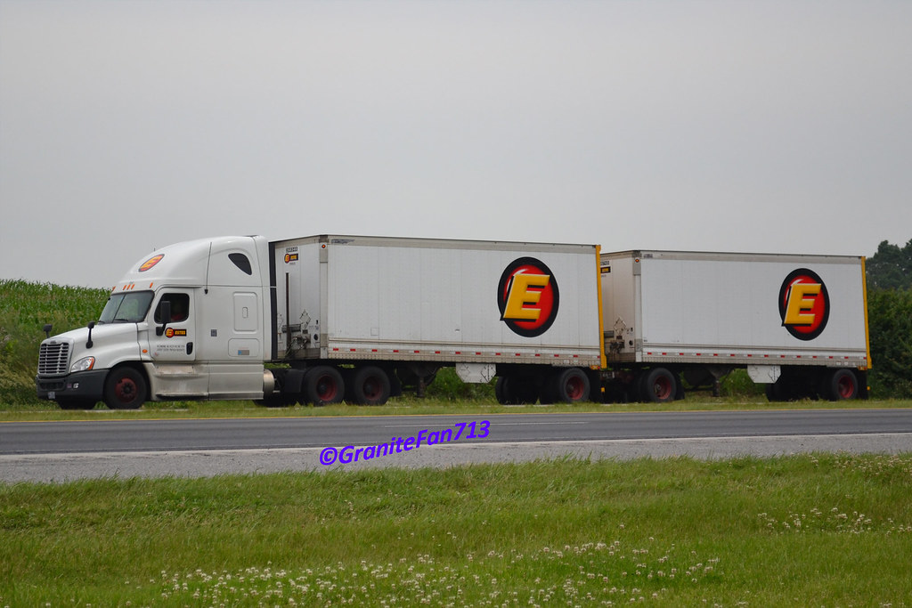 Estes Express Freightliner Cascadia with Doubles