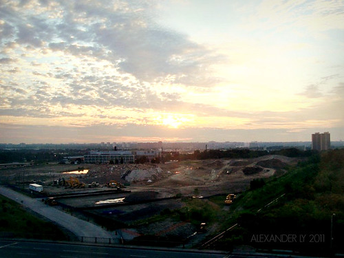 Quality Suites Toronto Airport East by Alexander Ly, Sunrise in Toronto.sun toronto ontario canada sunrise hotel soleil airport quality du east rise leve