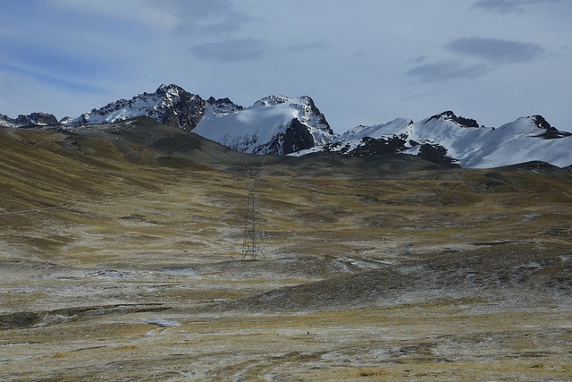 Landscape Pylon Snow Dusting La Cumbre Pass Altiplano La Paz Yungas Road Bolivia