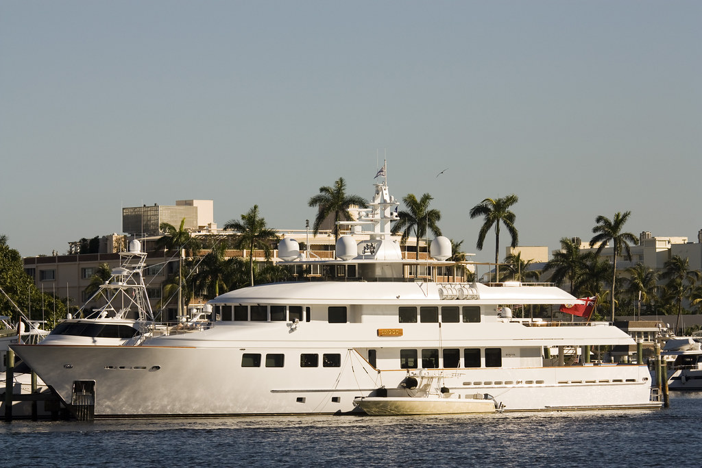 who owns ingot yacht