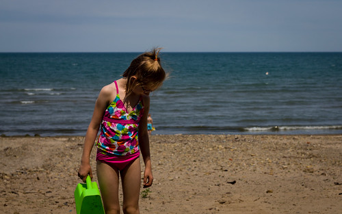 family beach is lakeerie samantha 28135 canonef28135mmf3556isusm canonef28135isusm canoneos60d