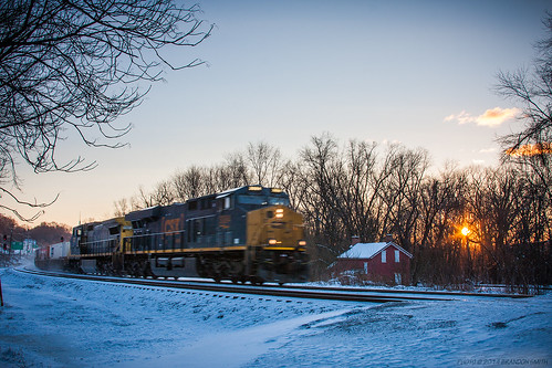 railroad morning snow cold train sunrise dawn maryland csx intermodal weverton csxcumberlandsubdivision