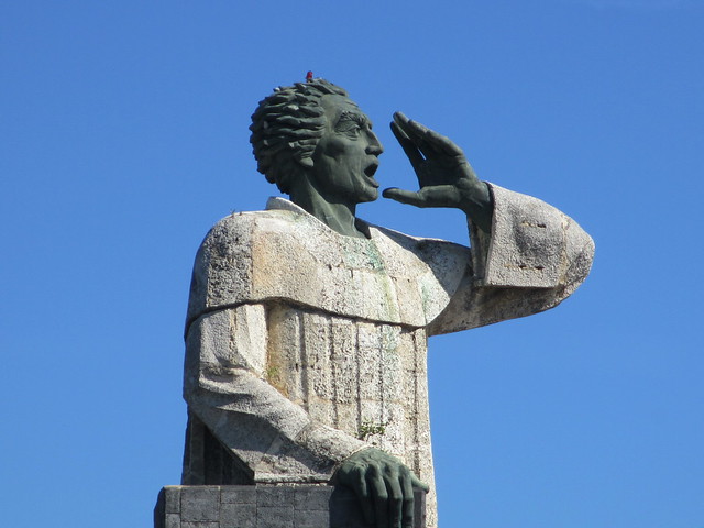 Fray Antón Montesinos statue, Malecón, Santo Domingo