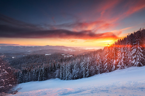 winter mountain snow sunrise bulgaria slope pamporovo rhodopemountains