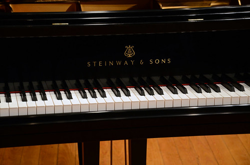 Steinway Piano_keyboard closeup_0675