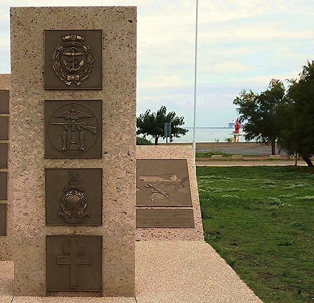 Monument commémoratif opération Frankton, le Verdon sur Mer, Pointe de Grave
