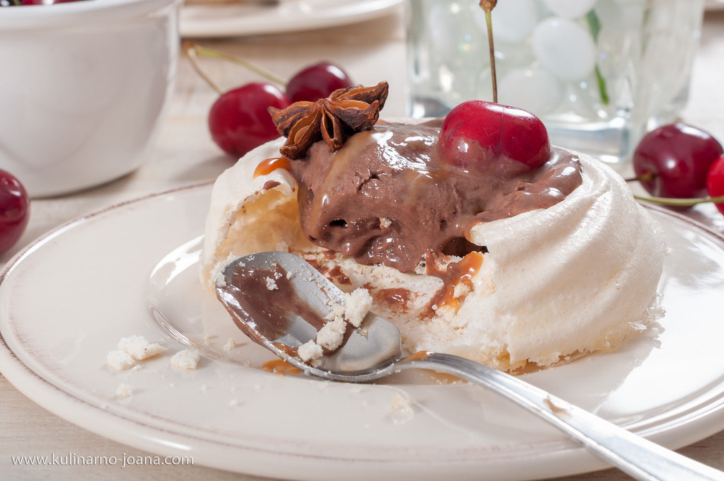 Шоколадов сладолед в анасонови целувки | www.kulinarno-joana… | Flickr