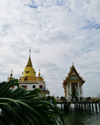 travelphotography religion pagoda goldcolored placeofworship architecture ancient landscape outdoors gold nopeople day buddhisttempleinthailand buddhismtemple thailand buddhismculture templebuilding buddism buddhatemple skyandclouds builtstructure