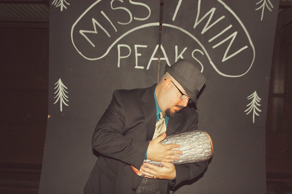 A Damn Find Wedding - Twin Peaks Themed