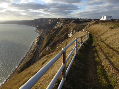 Looking back to the Warren Folkestone to Dover walk
