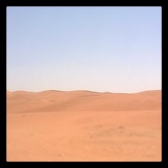 In the middle of nowhere. #desert #redsands #clearsky #cloudless #freakinghot #saudiarabia